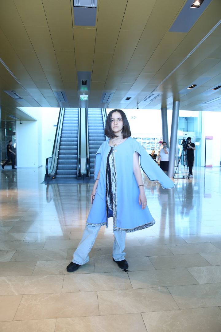 В Баку прошел показ мод из бабушкиного сундука (ФОТО)