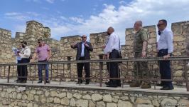 Иностранные дипломаты посетили в Агдаме место будущего Нагорного парка и крепость Шахбулаг (ФОТО)