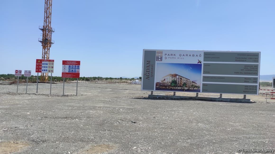 Началась поездка представителей дипломатического корпуса в Агдам (ФОТО)