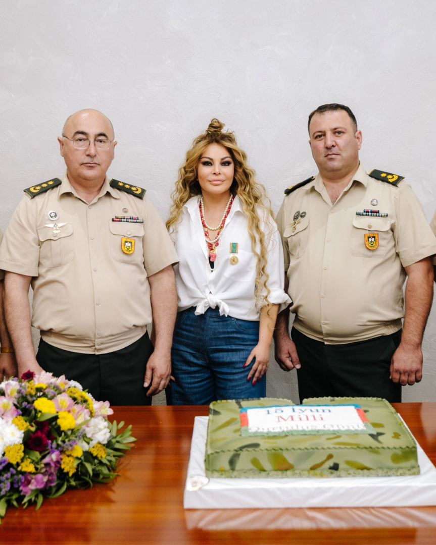 Народная артистка Айгюн Кязымова выступила с концертом, приуроченным ко Дню национального спасения (ФОТО)