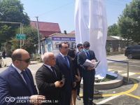 В городе Гусар состоялась торжественная церемония открытия инсталляции, посвященной аппарату Илизарова (ФОТО)