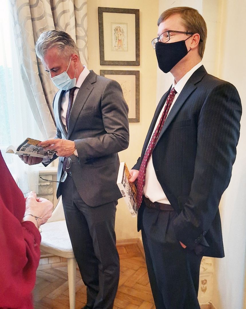 В Баку представлена выставка работ всемирно известного фотографа Резы Дегати об Афганистане (ФОТО)