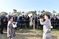 Президенты Ильхам Алиев и Реджеп Тайип Эрдоган с супругами присутствовали на показе композиции "Музыкальное наследие и карабахские кони на Джыдыр дюзю", организованном Фондом Гейдара Алиева (ФОТО/ВИДЕО)