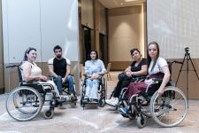 В Баку прошло дефиле адаптивной моды – мир красоты без границ и с удобством (ВИДЕО, ФОТО)