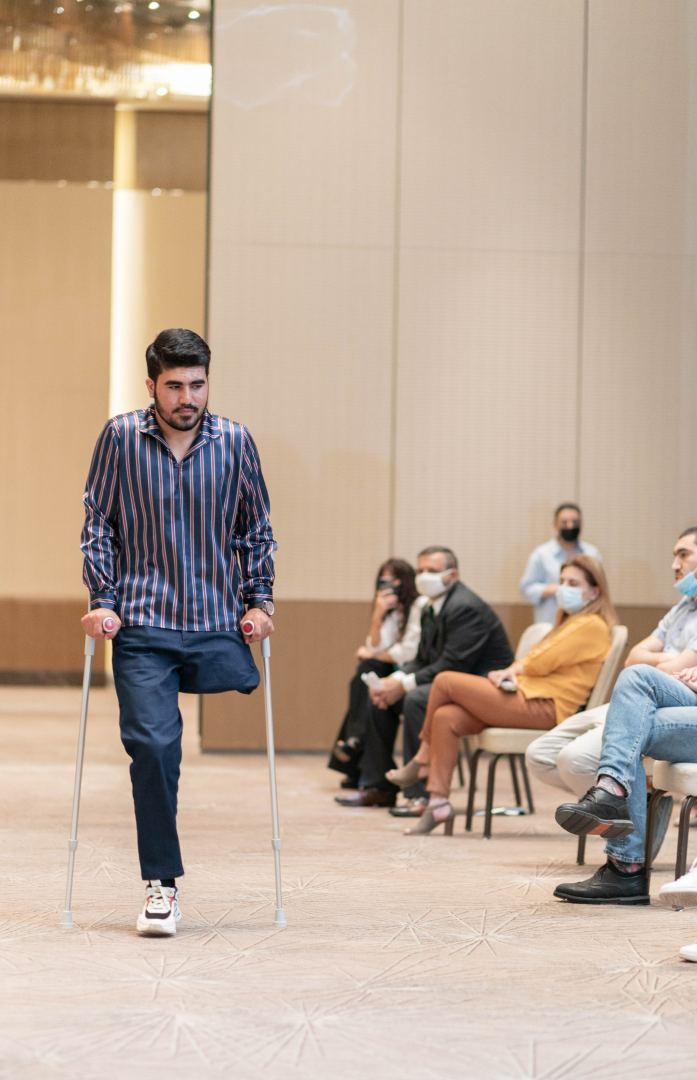 В Баку прошло дефиле адаптивной моды – мир красоты без границ и с удобством (ВИДЕО, ФОТО)