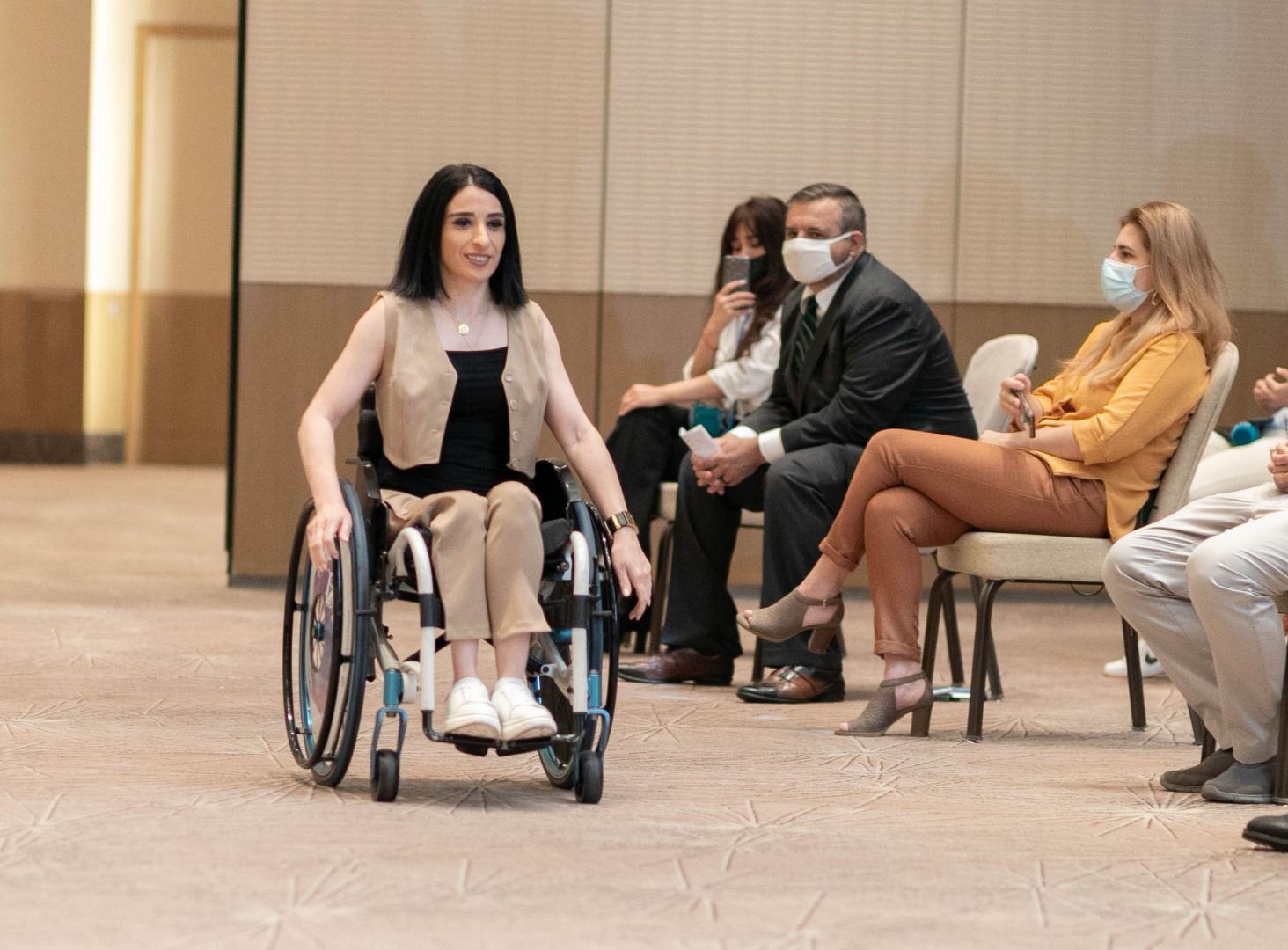 В Баку прошло дефиле адаптивной моды – мир красоты без границ и с удобством (ВИДЕО, ФОТО)