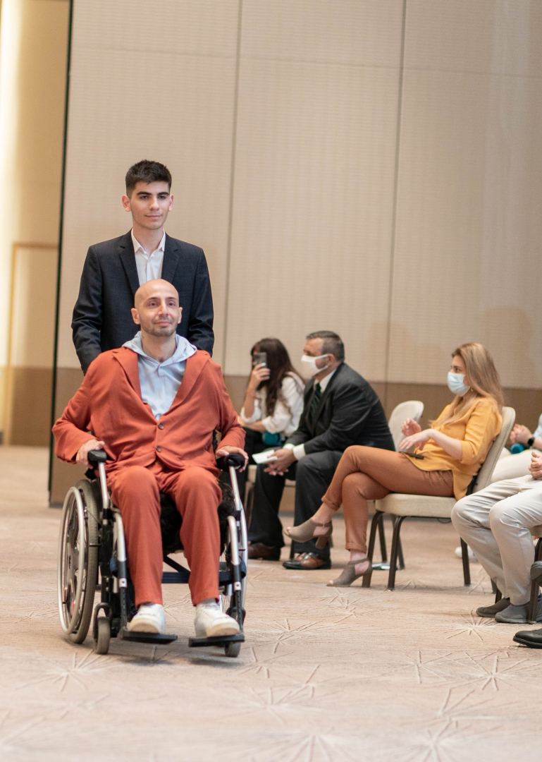 В Баку прошло дефиле адаптивной моды – мир красоты без границ и с удобством (ВИДЕО, ФОТО)