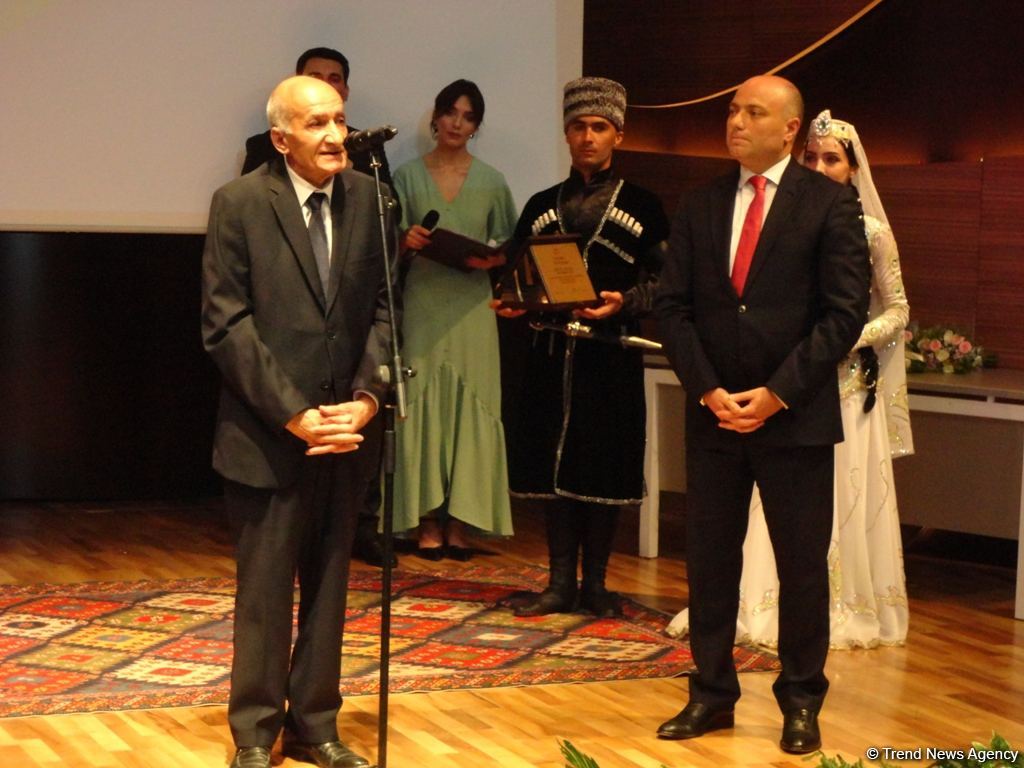 Министр культуры Азербайджана наградил победителей конкурса на патриотическую тему (ФОТО)