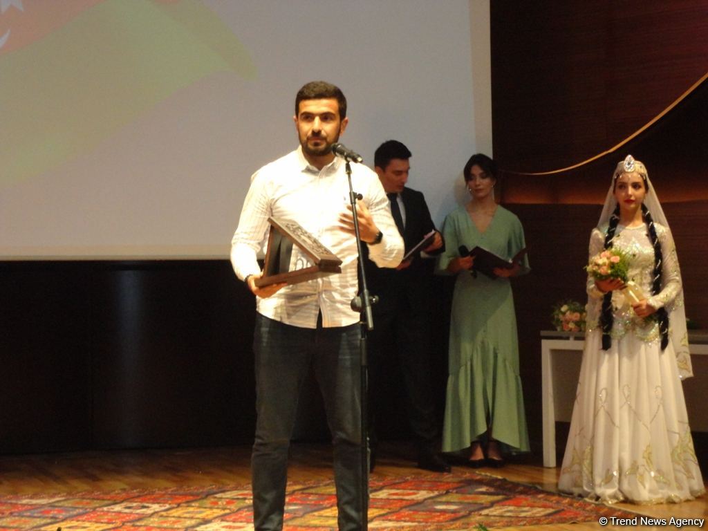 Министр культуры Азербайджана наградил победителей конкурса на патриотическую тему (ФОТО)