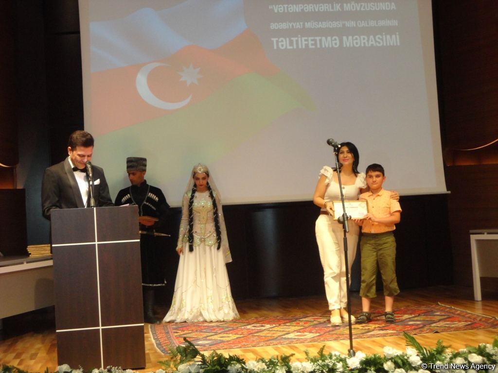 Министр культуры Азербайджана наградил победителей конкурса на патриотическую тему (ФОТО)