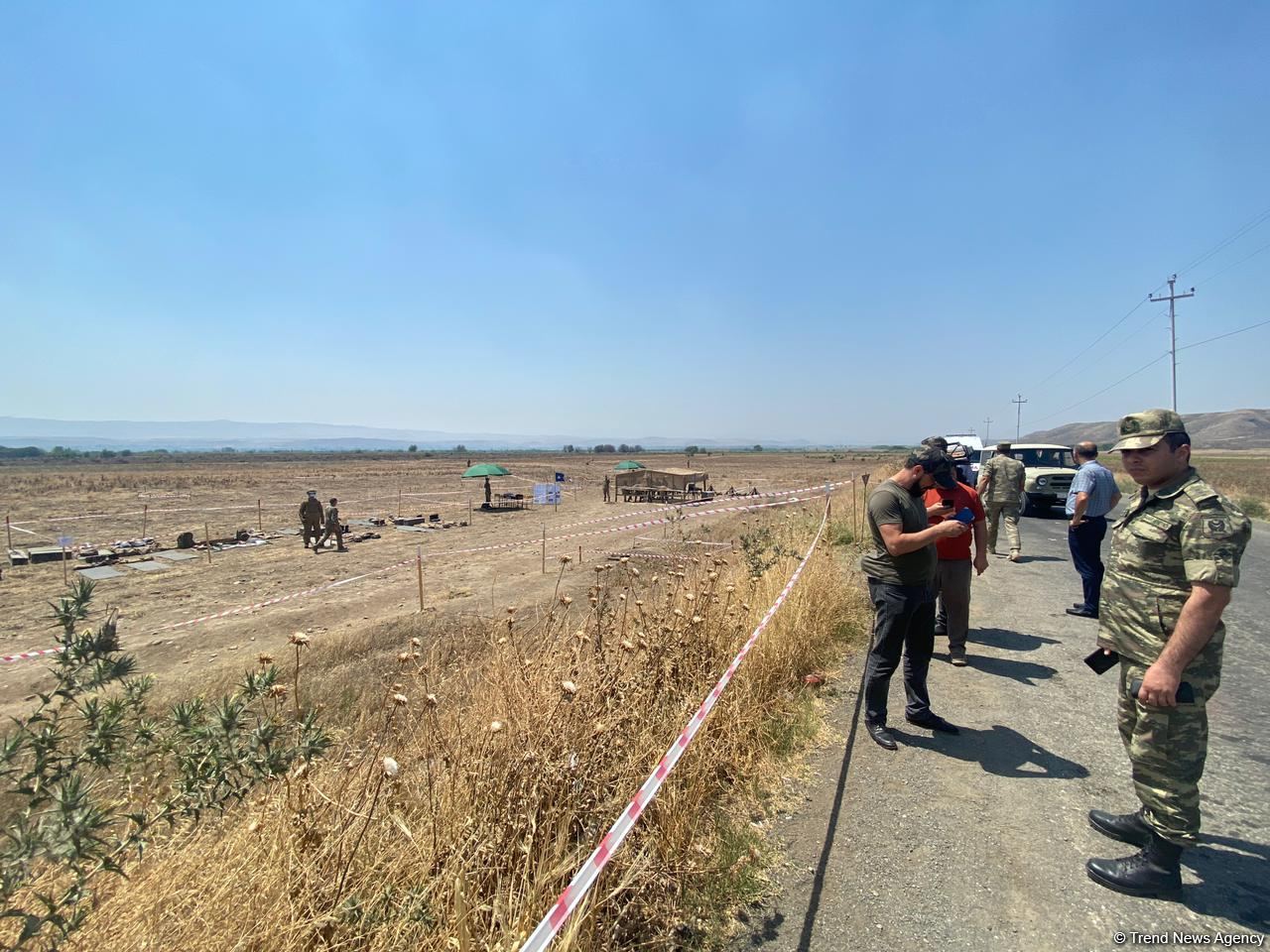 Физули очищают от мин (ФОТО)