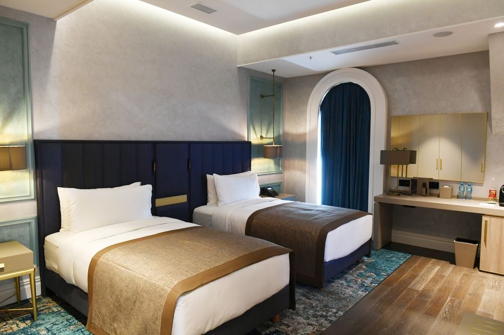 Президент Ильхам Алиев и Первая леди Мехрибан Алиева приняли участие в  открытии в Баку отеля Intercontinental (ФОТО/ВИДЕО)