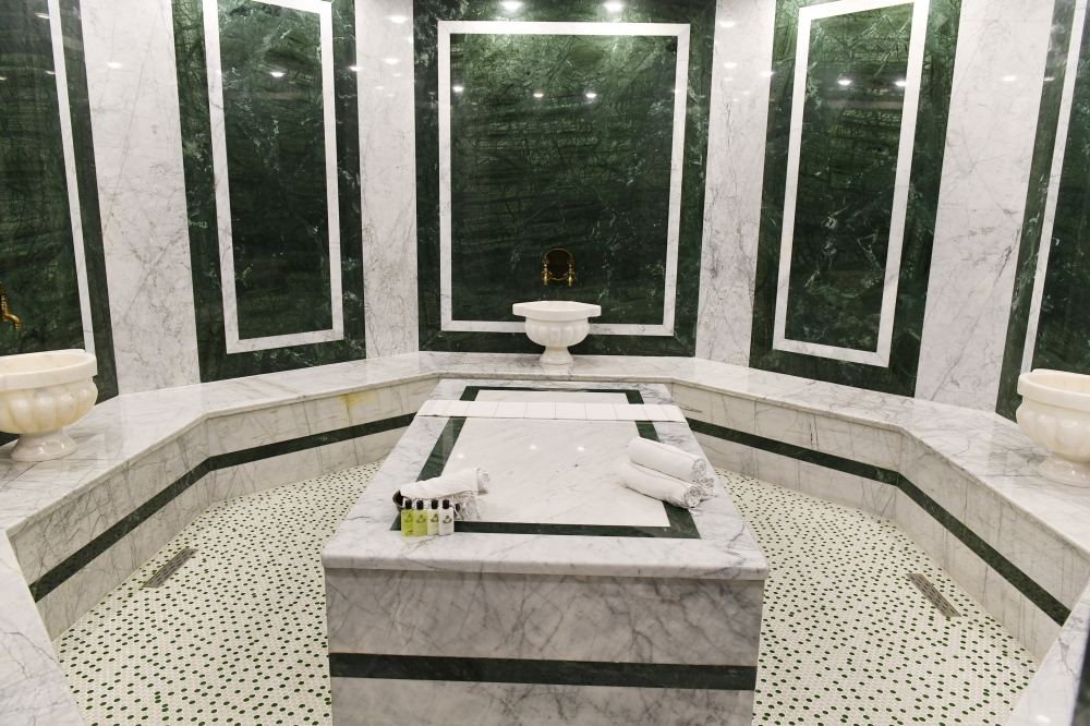 Президент Ильхам Алиев и Первая леди Мехрибан Алиева приняли участие в  открытии в Баку отеля Intercontinental (ФОТО/ВИДЕО)