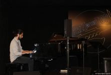 Планета Исфара Сарабского в Баку (ФОТО/ВИДЕО)