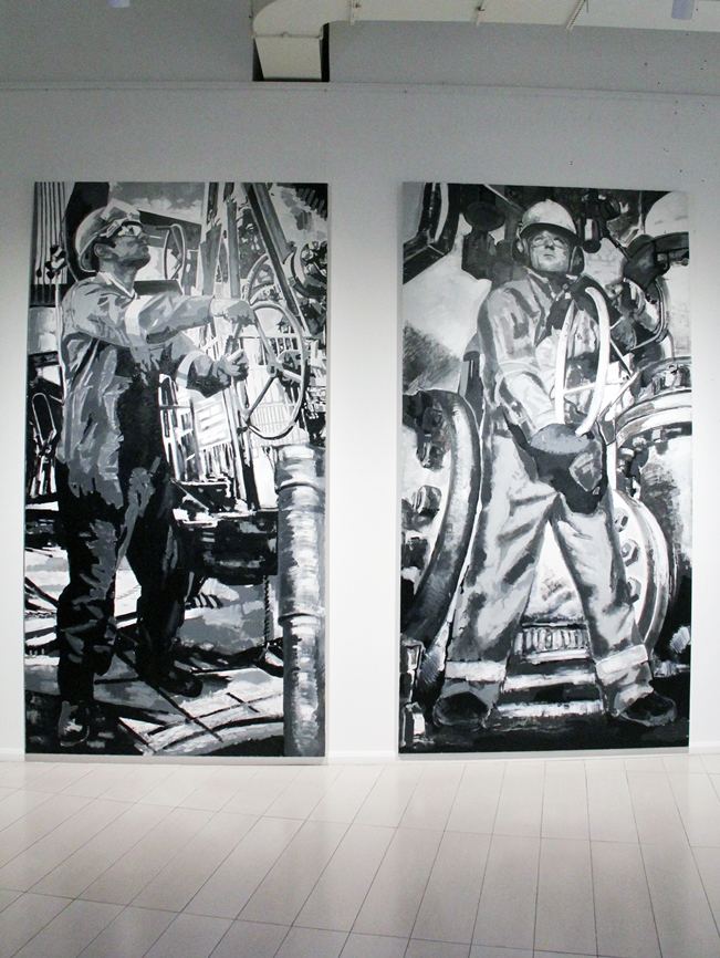 Посмотри и задумайся... "Кровь земли" без которой немыслима жизнь человека -  тотальная инсталляция Сабины Шихлинской (ФОТО)