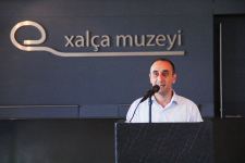 Известный оружейник из Канады подарил азербайджанскому музею уникальные кинжалы ручной работы (ВИДЕО, ФОТО)