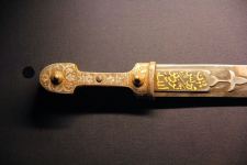 Известный оружейник из Канады подарил азербайджанскому музею уникальные кинжалы ручной работы (ВИДЕО, ФОТО)