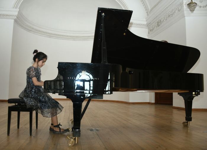 С чего начались летние каникулы в Баку? (ФОТО/ВИДЕО)