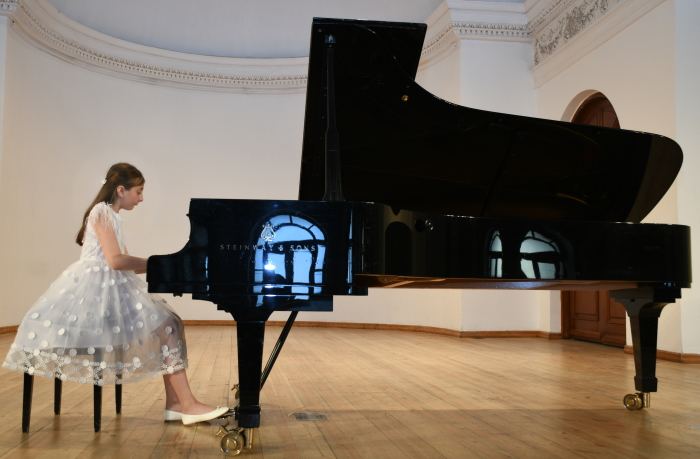 С чего начались летние каникулы в Баку? (ФОТО/ВИДЕО)