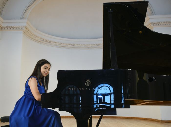 С чего начались летние каникулы в Баку? (ФОТО/ВИДЕО)