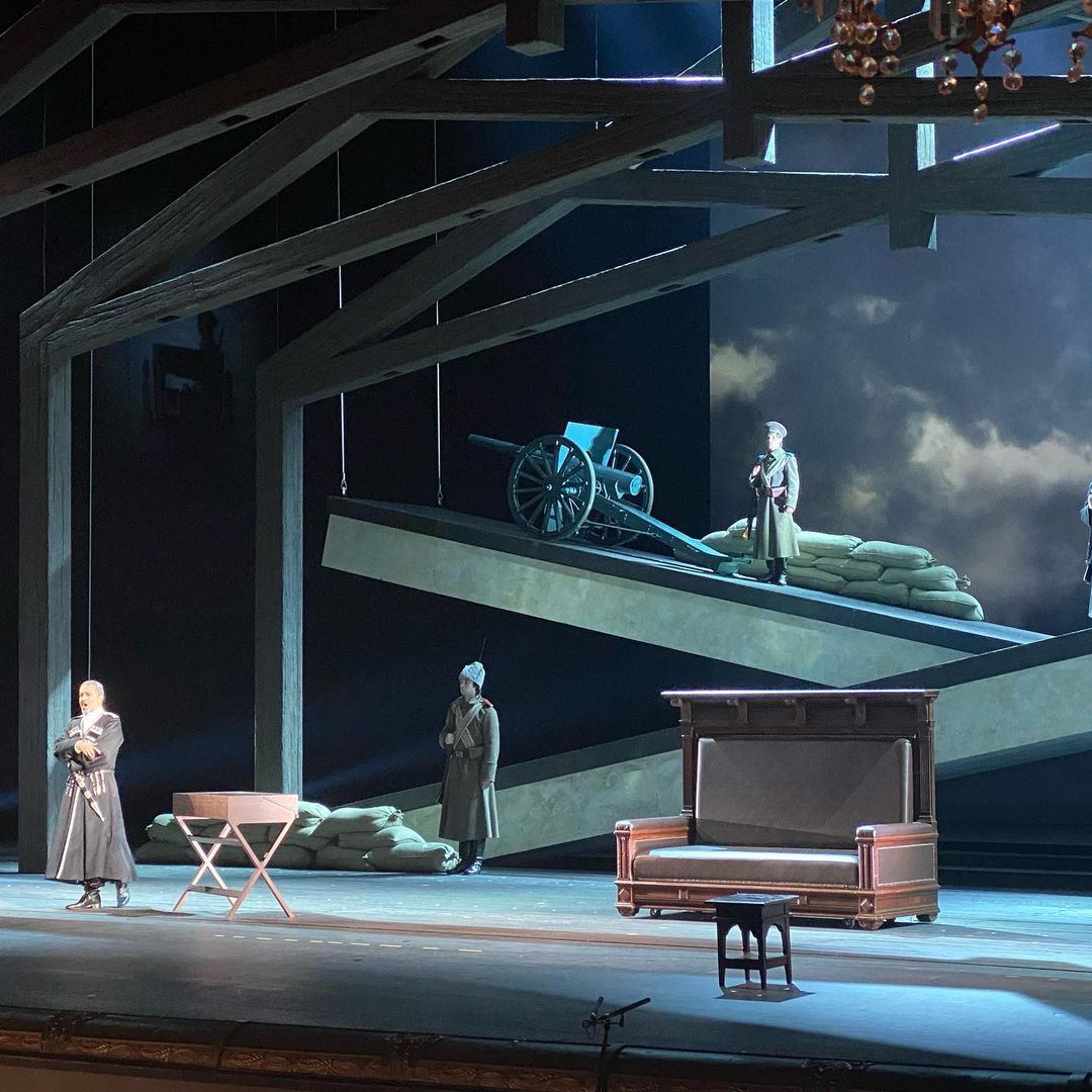 Седовласый Эльчин Азизов влюбил в себя юную красавицу из рода Кочубеев (ФОТО/ВИДЕО)