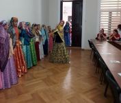 В Баку прошло дефиле национальной одежды (ФОТО)