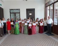 В Баку прошло дефиле национальной одежды (ФОТО)