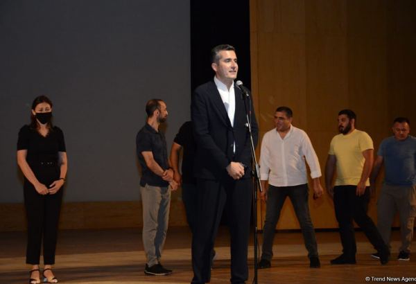 В Баку состоялась премьера историко-документального фильма "BİZ" о 44-дневной Отечественной войне (ФОТО)