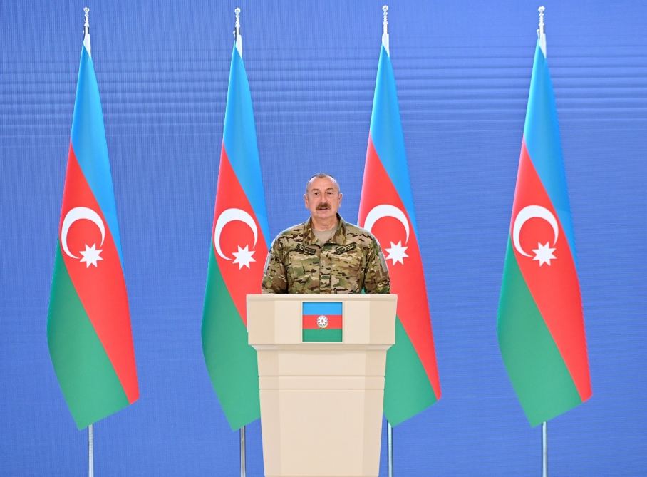 Президент, Верховный главнокомандующий Ильхам Алиев встретился с группой руководителей и личного состава Азербайджанской армии по случаю Дня Вооруженных сил (ФОТО) (версия 2)
