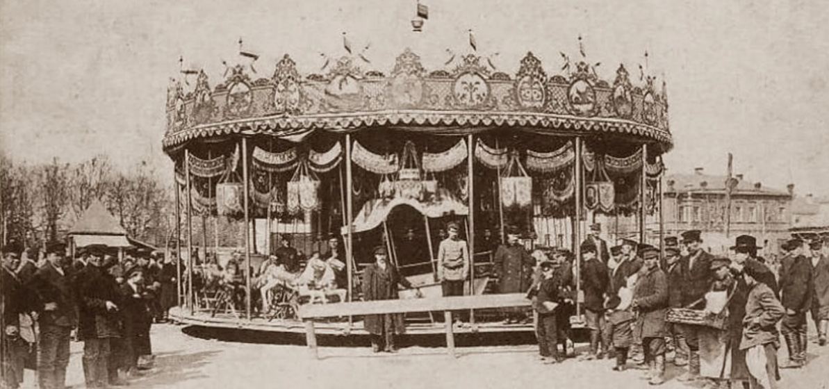 День карусельной лошадки в Баку с победителем "Евровидения" - от рыцарских турниров до аттракциона 50-х с одноколесным мотоциклом  (ФОТО)