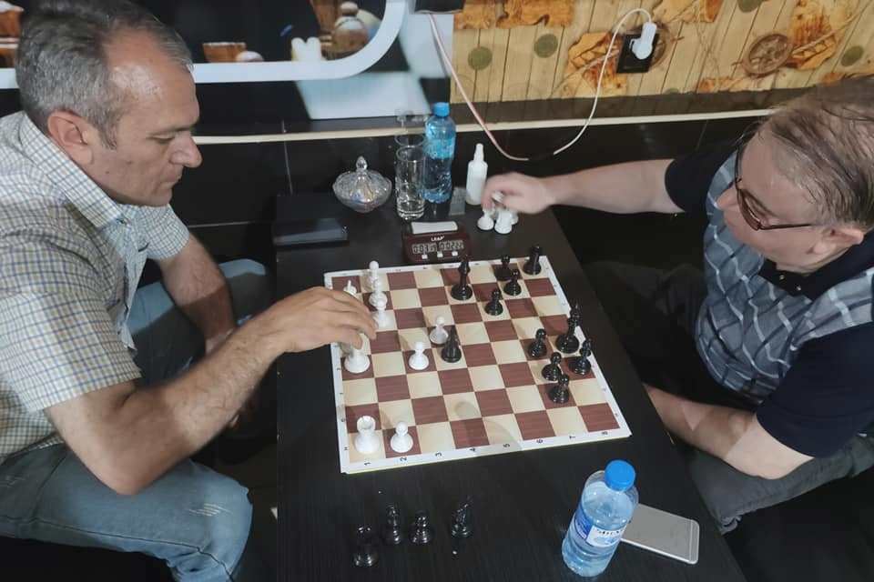 В Баку открылся Дом фианкетто с Шерлоком Холмсом и доктором Ватсоном  (ФОТО)