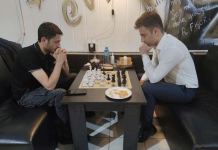 В Баку открылся Дом фианкетто с Шерлоком Холмсом и доктором Ватсоном  (ФОТО)