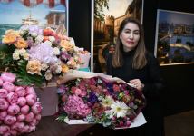 В Баку представлены ювелирные изделия - главный элемент цветок харыбюльбюль (ФОТО)