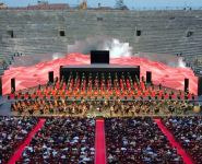 Азер Заде c триумфом выступил в античном римском амфитеатре для гладиаторских боёв (ВИДЕО, ФОТО)