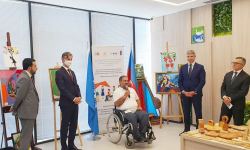 В Баку открылась выставка изделий ручной работы студентов с особенностями развития (ФОТО)