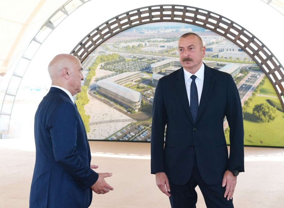 Президент Ильхам Алиев заложил фундамент Алятской свободной экономической зоны, дал интервью Азербайджанскому телевидению  (ФОТО/ВИДЕО)