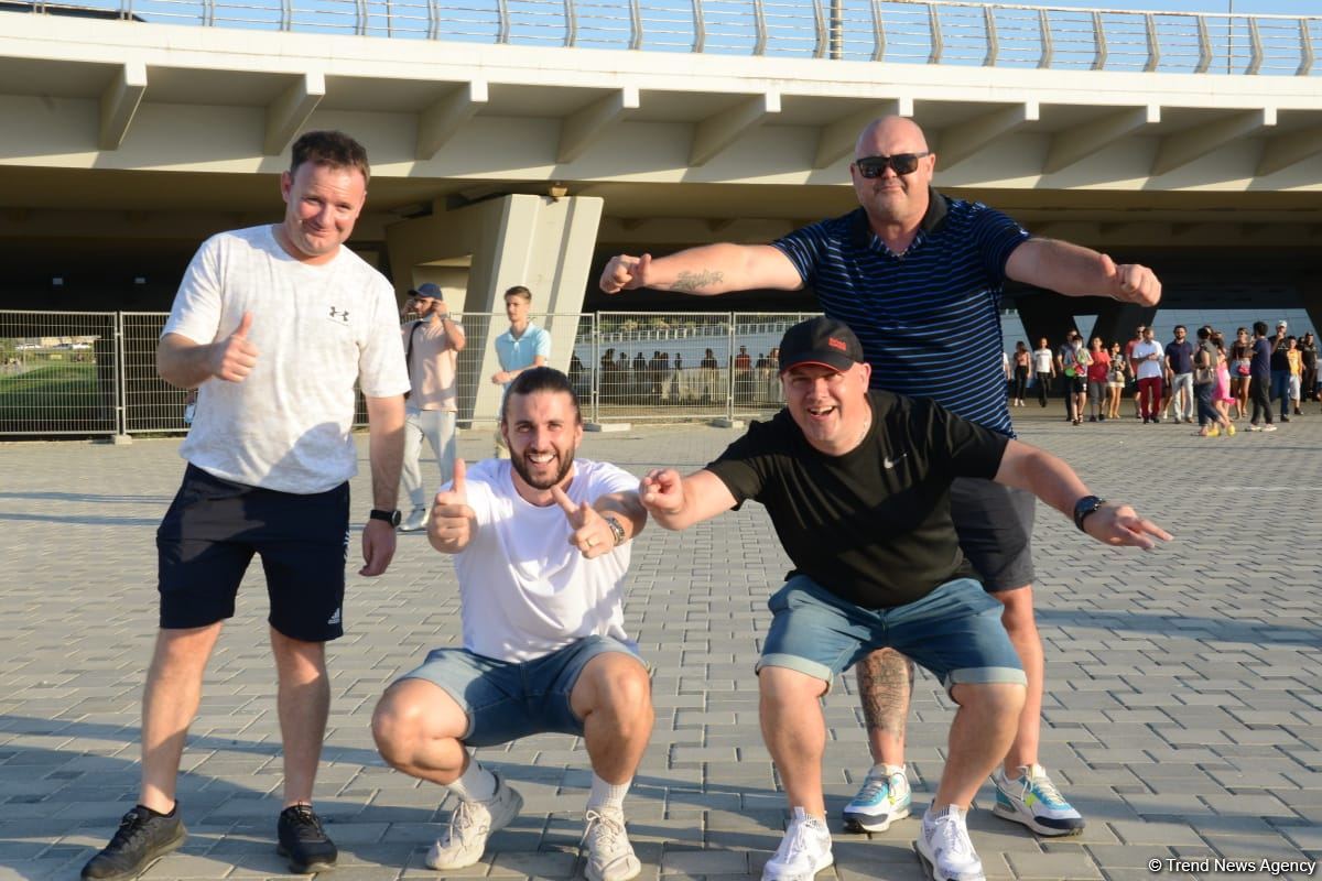 ЕВРО-2020: Болельщики уже на Бакинском Олимпийском стадионе (ФОТО/ВИДЕО)