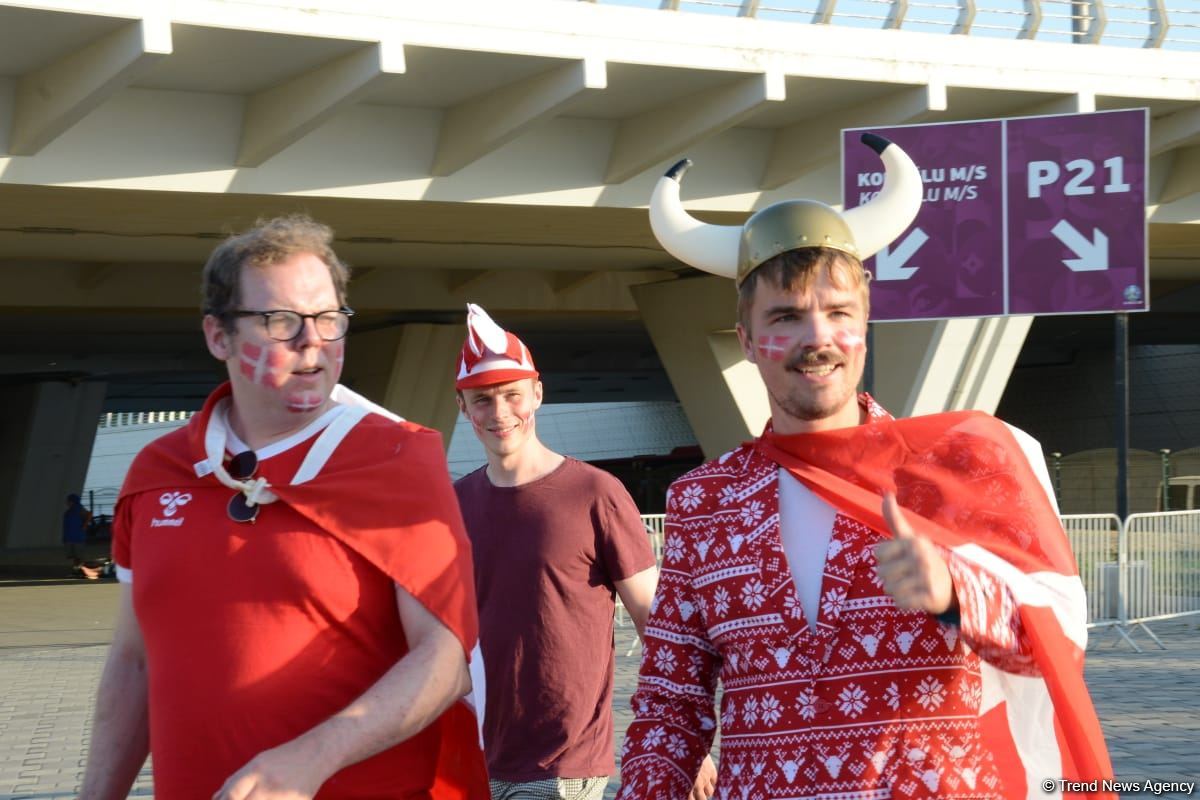 ЕВРО-2020: Болельщики уже на Бакинском Олимпийском стадионе (ФОТО/ВИДЕО)