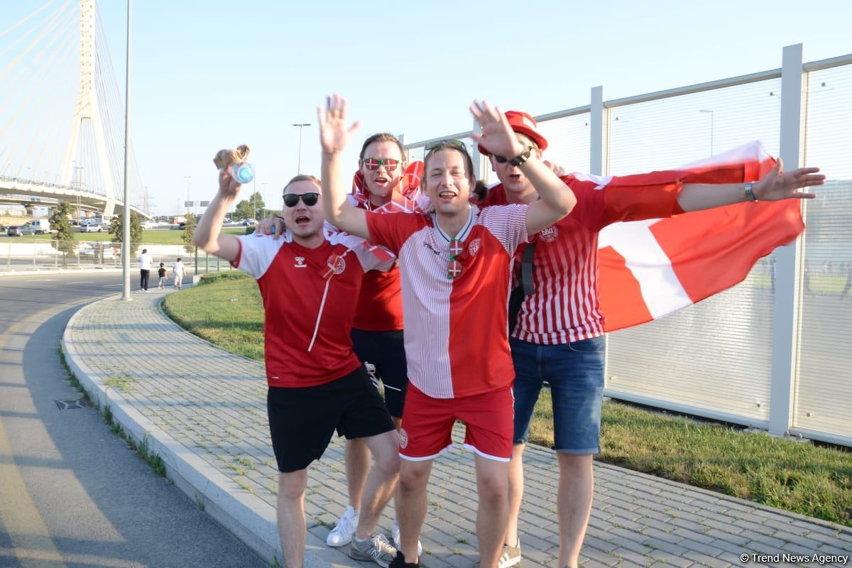 ЕВРО-2020: Болельщики уже на Бакинском Олимпийском стадионе (ФОТО/ВИДЕО)