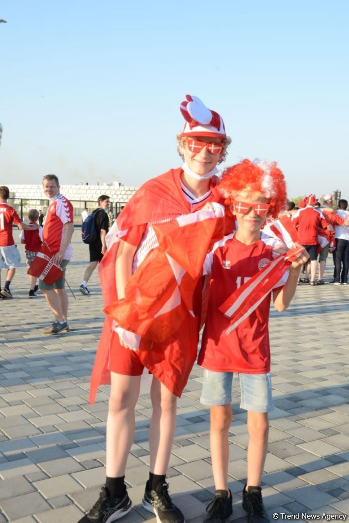 ЕВРО-2020: Болельщики уже на Бакинском Олимпийском стадионе (ФОТО/ВИДЕО)