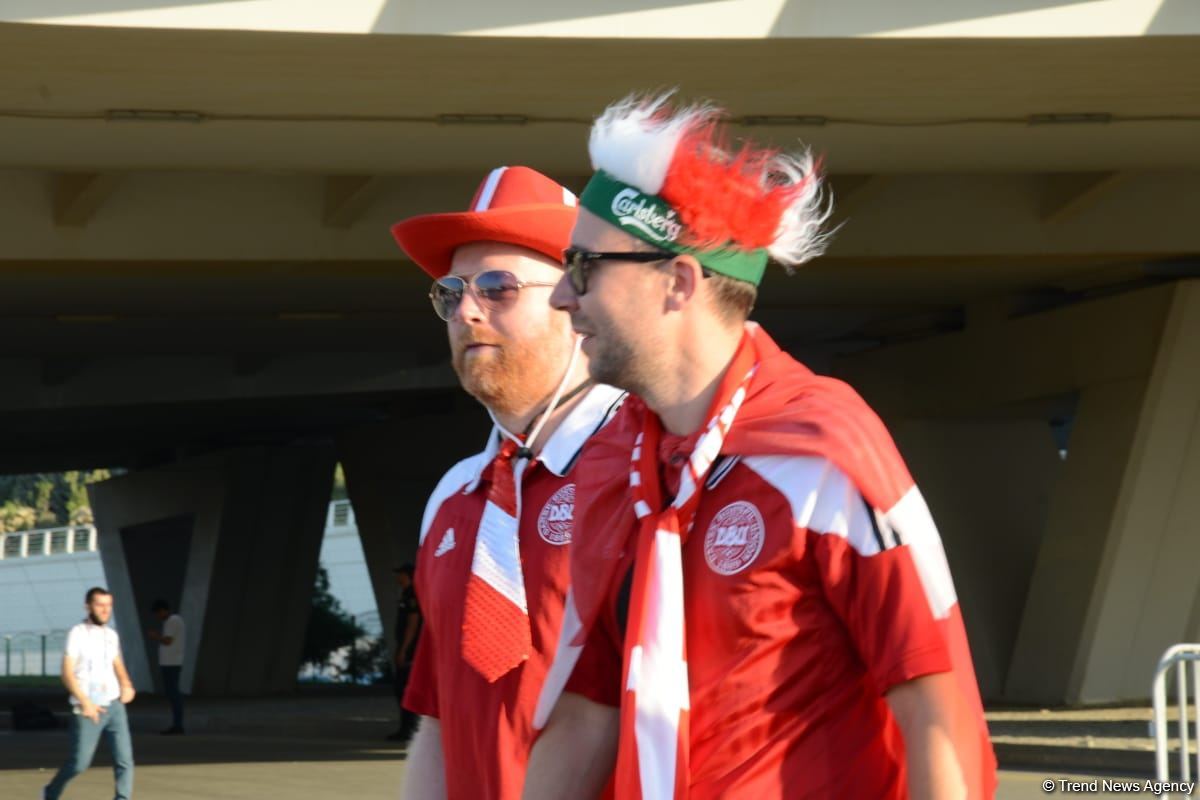 ЕВРО-2020: Болельщики уже на Бакинском Олимпийском стадионе (ФОТО/ВИДЕО)