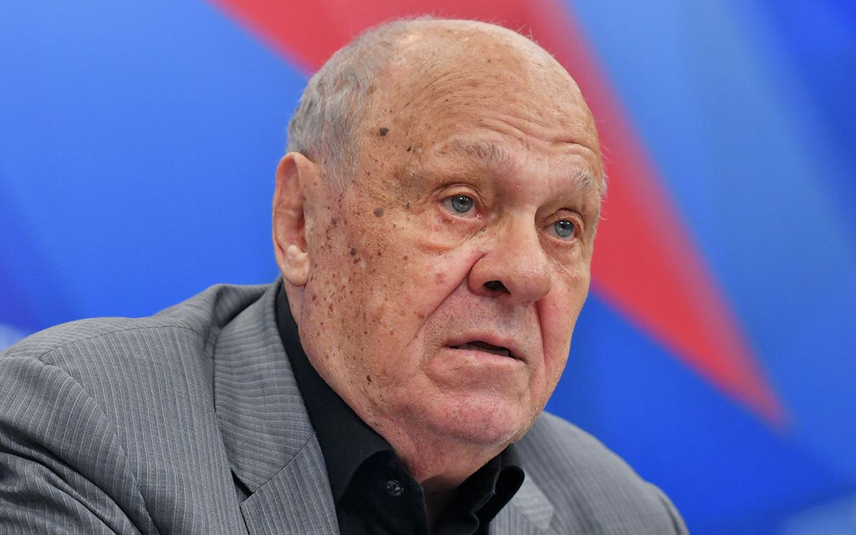 Скончался известный российский режиссер, уроженец Баку Владимир Меньшов