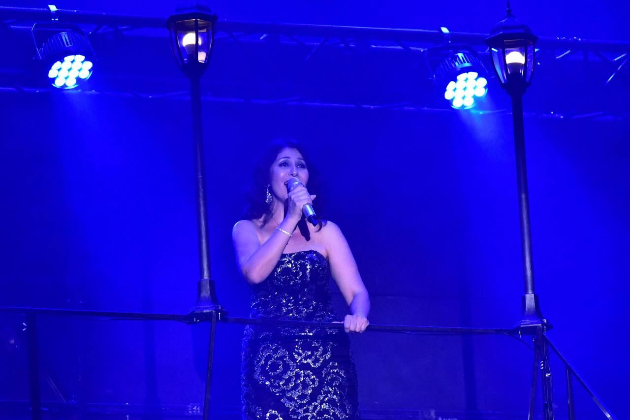 Наргиз Керимовой в Украине подарили весь мир – композиция Андреа Бочелли (ВИДЕО,ФОТО)