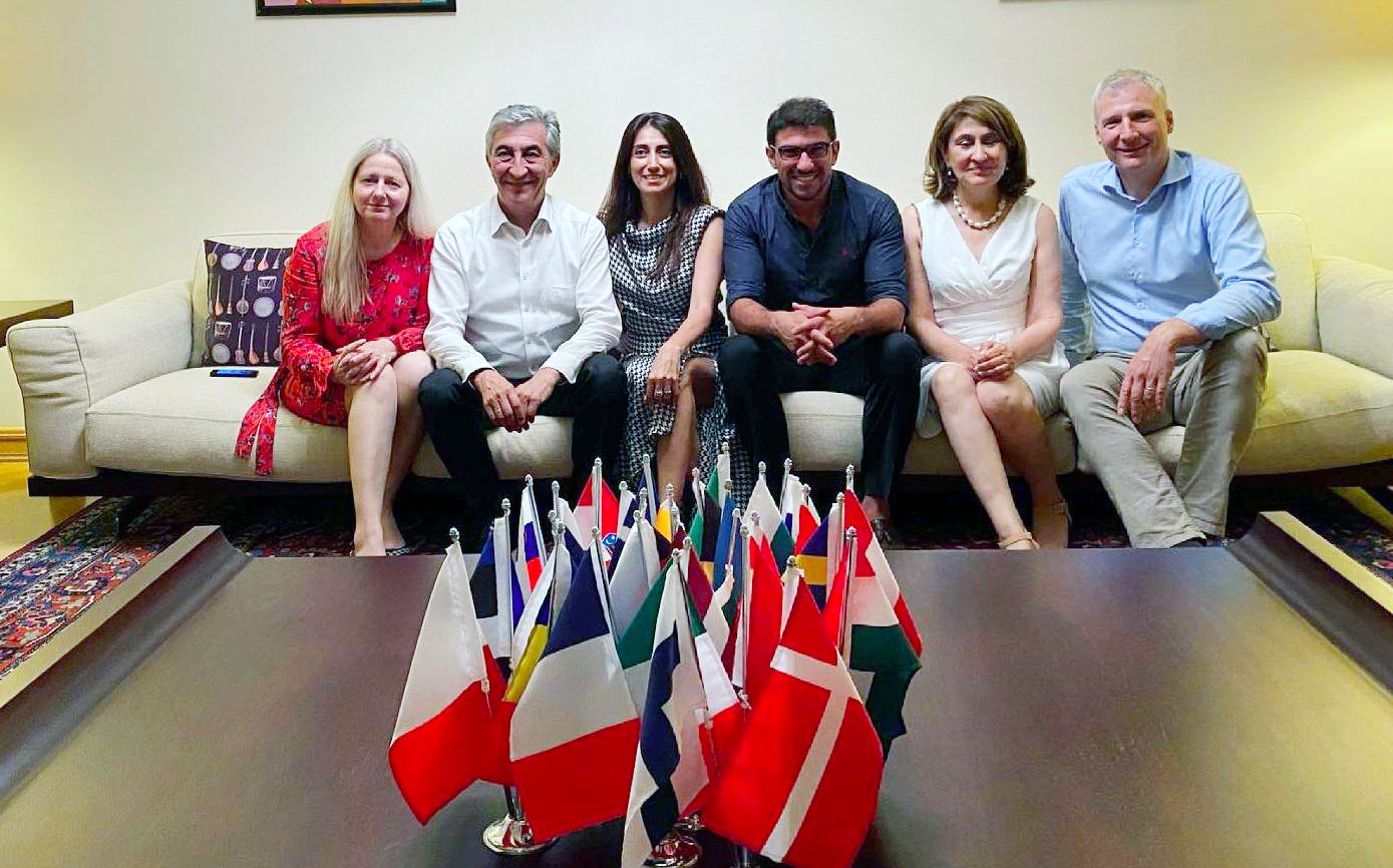 В резиденции посла Евросоюза выставлены работы азербайджанского художника (ФОТО)