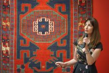 Потрясающий мир азербайджанских ковров в России, или Бакинское детство министра культуры Татарстана  (ФОТО)