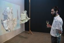 В Баку приданое шведской художницы превратилось в произведение искусства (ФОТО)