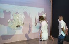 В Баку приданое шведской художницы превратилось в произведение искусства (ФОТО)