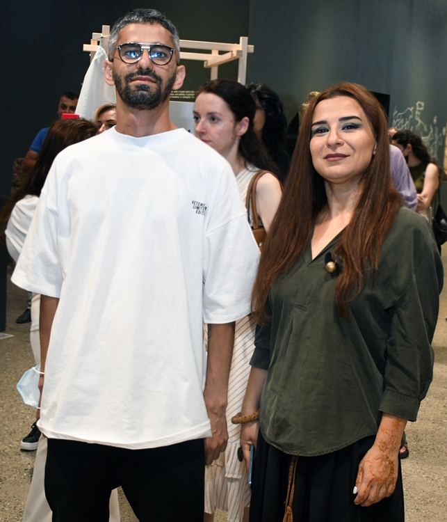 В Баку приданое шведской художницы превратилось в произведение искусства (ФОТО)