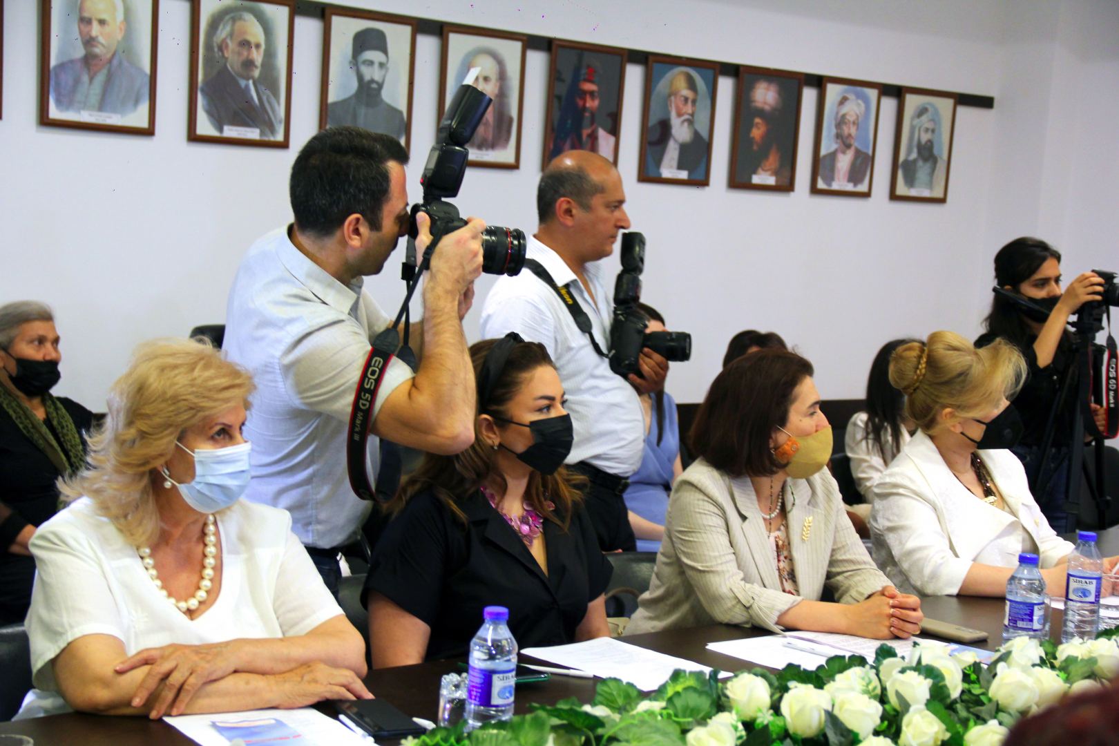 Как стать успешной женщиной в Азербайджане. Бизнес-леди и журналисты на пути к общей мечте (ФОТО)