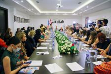 Как стать успешной женщиной в Азербайджане. Бизнес-леди и журналисты на пути к общей мечте (ФОТО)